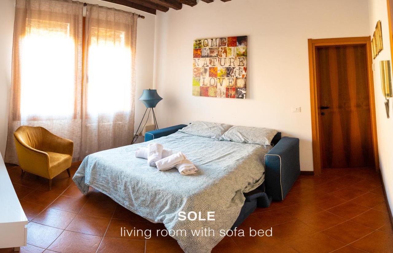 Sole & Luna Apartments Venesia Bagian luar foto